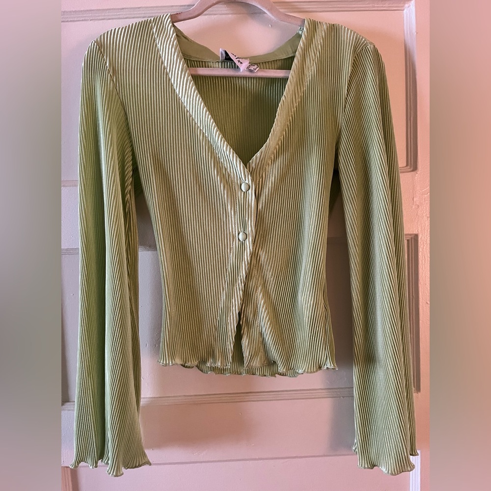 Princess Polly light green long sleeve top. Size 4 - Picture 3 of 5